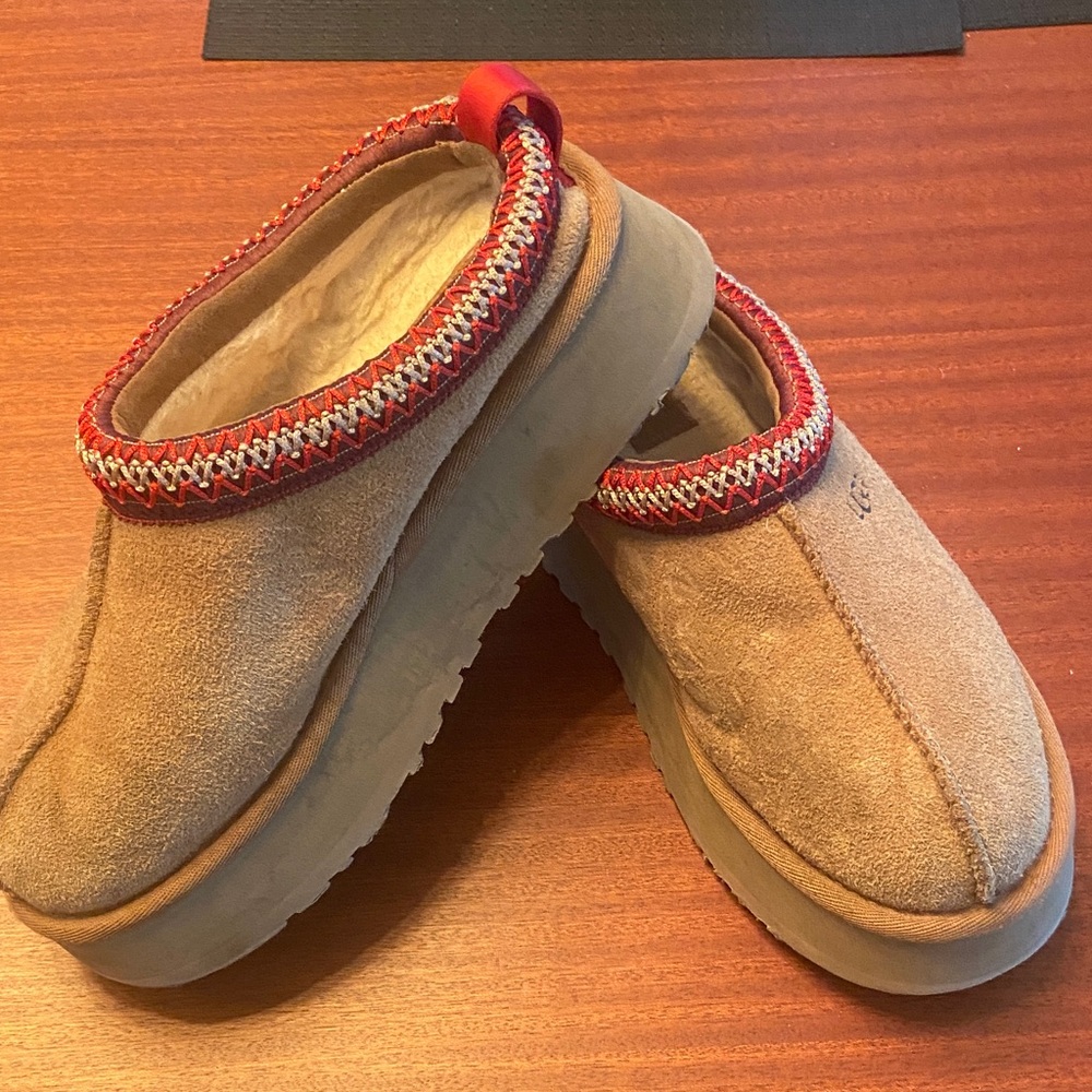 UGG Tazman platform